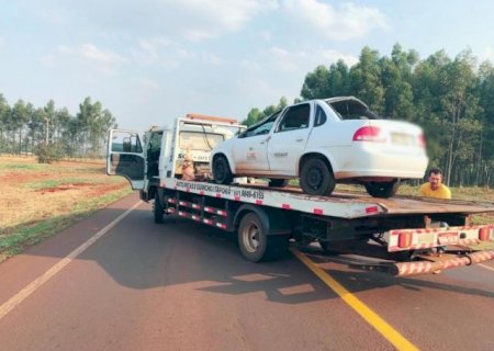 Veículo capota durante transporte de pacientes para hemodiálise