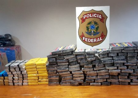 PF PRENDE DOIS BOLIVIANOS COM 160 QUILOS DE COCAÍNA EM CORUMBÁ.