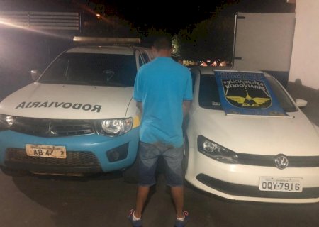 Polícia Militar Rodoviária recupera veículo roubado
