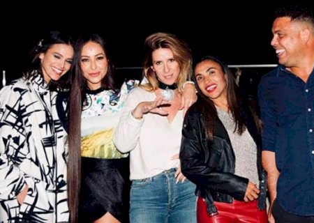Ronaldo arma festão em Milão com presença de Marquezine, Sabrina Sato e outras celebs