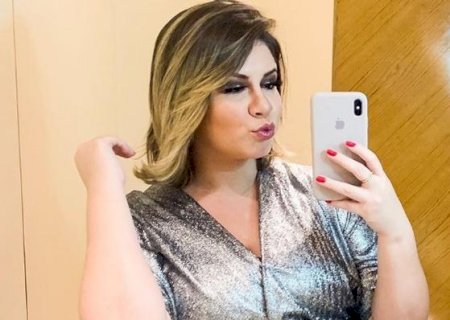 Grávida, Marília Mendonça compartilha registro de bebê chutando: ''Meu peixinho''