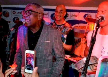 Reinaldo, o príncipe do pagode, morre aos 65 anos