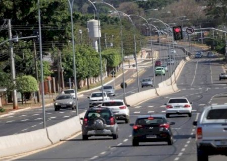 Licenciamento para placas final 1 e 2 vence agora em maio