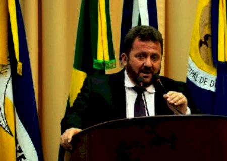Laudir é atendido com retomada do recadastramento habitacional