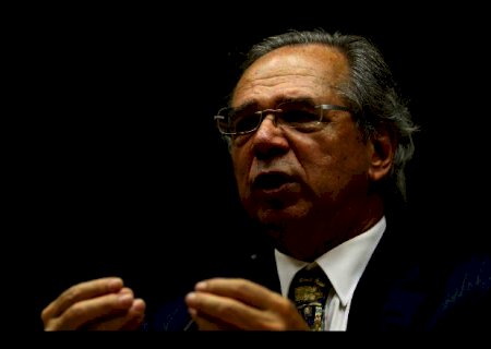 Jovens que não estudam, nem trabalham, poderão receber R$ 600 em projeto de Guedes