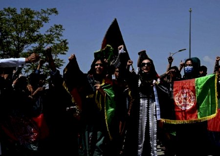 Vários afegãos são mortos em novos protestos contra o Talibã
