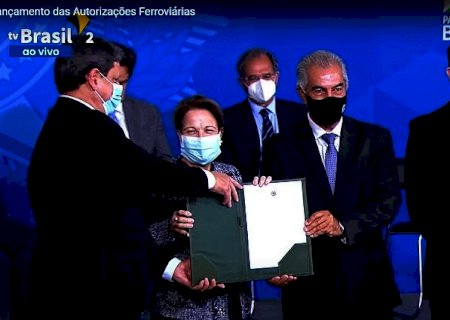 Reinaldo Azambuja comemora autorização de 76 km de ferrovias em MS