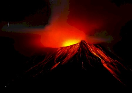 O vulcão Kilauea, no Havaí, voltou a entrar em erupção