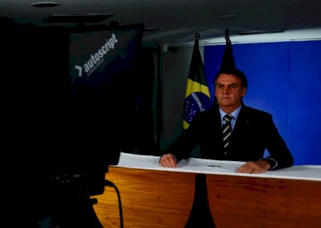 À TV Italiana Bolsonaro acusa Lula de ter sido “financiado” pelo narcotráfico