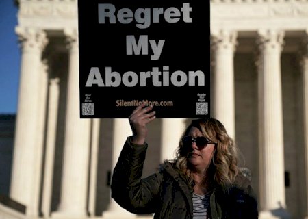 52% dos millennials querem proibição de abortos após coração de bebê começar a bater