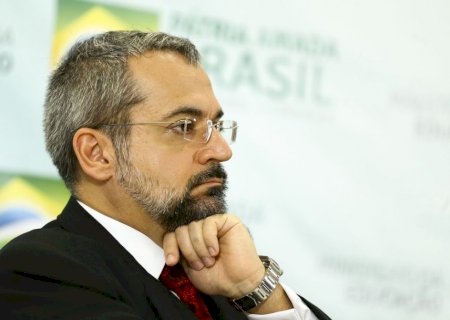 Alexandre de Moraes manda PF ouvir Abraham Weintraub nesta sexta-feira (4)