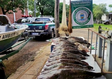 PMA autua 30 pessoas, apreende 210 kg de pescado e aplica R$ 77 mil em multas