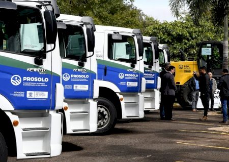A entrega de novos Kits de maquinários agrícolas para os municípios é destaque no MS no Campo desta semana