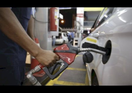 Importadores esperam reajuste de 12% na gasolina e 24% no diesel