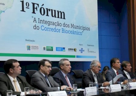 Na abertura de fórum sobre Corredor Bioceânico, Reinaldo Azambuja destaca momento histórico para América Latina