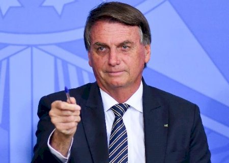 Generais do governo ganham até R$ 350 mil a mais ao ano após medida de Bolsonaro