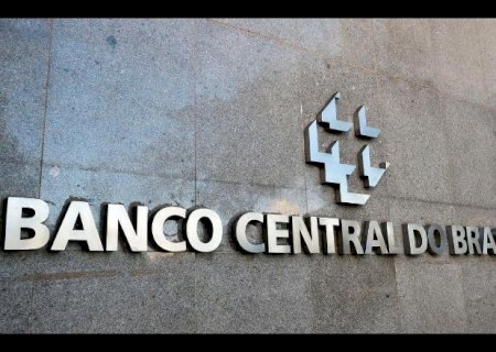 Banco Central pede ao governo reajuste de 22% para servidores, mas retira proposta