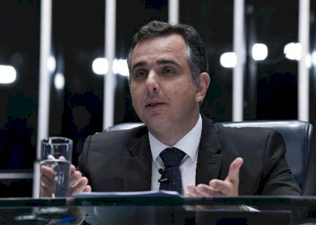 Privatizar não resolve alta no preço dos combustíveis, diz Pacheco
