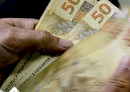 Caixa paga Auxílio Brasil a beneficiários com NIS final 9