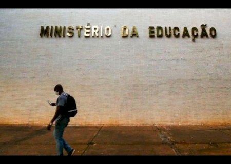 MEC prorroga para 26 de maio convocação da lista de espera do Fies