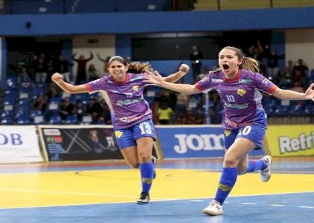 Jogando em casa, equipes de MS avançam na Taça Brasil de Futsal feminino e contam com o apoio da torcida