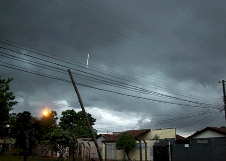Defesa Civil emite alerta de tempestades nesta quarta-feira em Mato Grosso do Sul