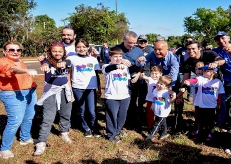 Para comemorar o Dia Mundial do Meio Ambiente, crianças protagonizam momento histórico com o plantio de 123 Ipês
