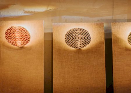 Exposição Raiz da Trama entrelaça história e cultura através de técnicas ancestrais e design contemporâneo