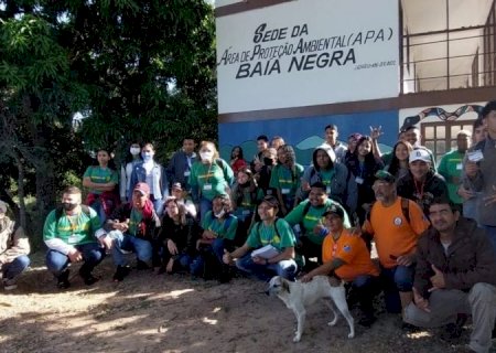 Estudantes da EE Dom Bosco realizam pesquisa de campo na região da APA Baia Negra, em Ladário