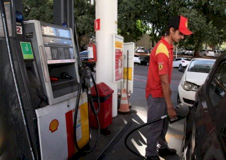 Efeito da queda do ICMS na gasolina e etanol deve chegar aos consumidores a partir desta semana