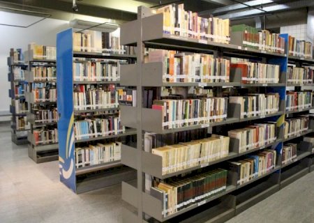Lei prevê campanha para doação de livros e revistas a bibliotecas públicas de MS