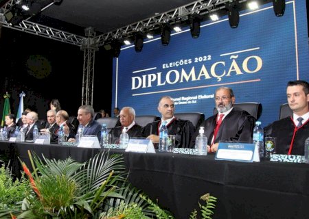 Eleitos no pleito deste ano são diplomados em Mato Grosso do Sul