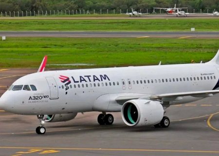 Avião da Latam erra pista e, por um triz, torre evita tragédia em SP