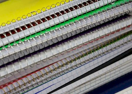 Preços de materiais escolares têm variações de mais de 600% em sites