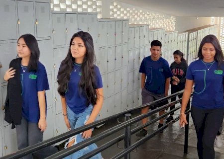 Mais de 190 mil estudantes da REE retornam as aulas nesta segunda-feira