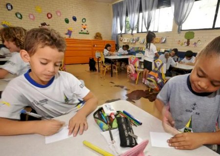 Prêmio Educador Nota 10 recebe inscrições de todo o país