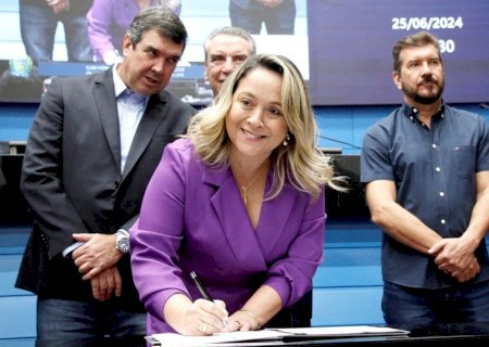 Lia Nogueira celebra pagamento de R$ 1,24 milhão em emendas para a saúde municipal