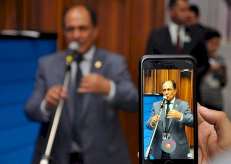 Zé Teixeira reivindica instalação de redutores de velocidade em três municípios