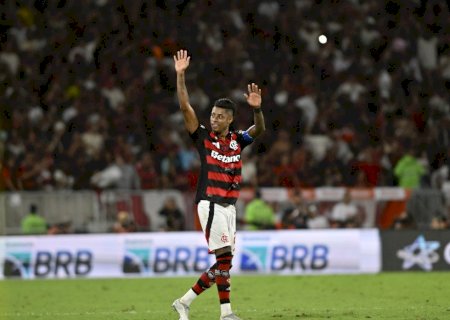 Bruno Henrique diz que Flamengo tornou jogo difícil: "Não pode baixar a guarda quando parece fácil"