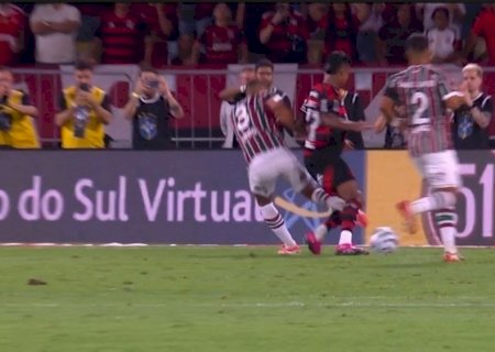 VAR aponta exagero de Bruno Henrique, do Flamengo, em lance com Thiago Silva; veja análise