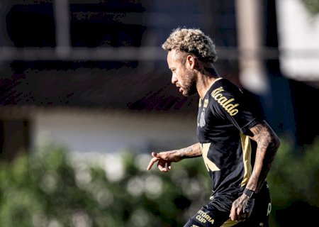 Neymar contraria médicos e faz teste em treino do Santos para tentar jogar contra o Sport