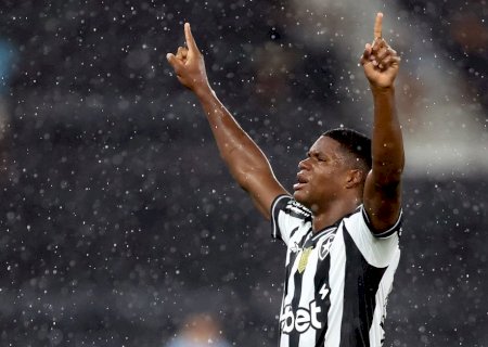 Conheça Kadir, jovem panamenho que garantiu virada do Botafogo sobre o Sport