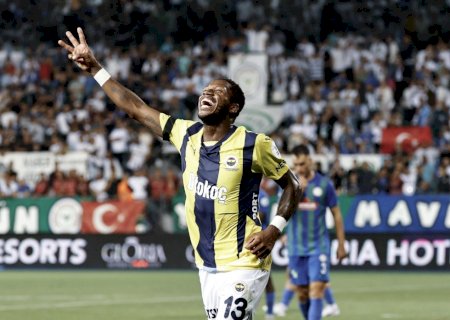 Atlético-MG tenta repatriar Fred, do Fenerbahçe