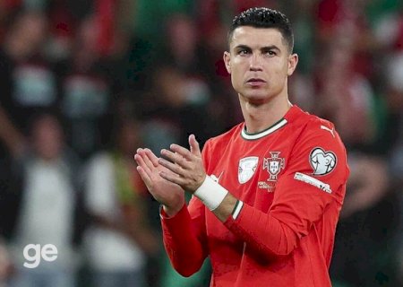 Cristiano Ronaldo marca dois gols em vitória do Al-Nassr e se aproxima do milésimo gol