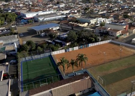 Terrão onde Estêvão começou está preservado na cidade natal do atacante: "Sagrado"