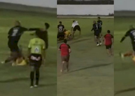 Atacante ex-Fortaleza se envolve em briga generalizada em pelada de fim de ano; veja vídeo