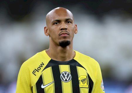 Fluminense faz contato com Fabinho, do Al-Ittihad, mas jogador diz que não deseja voltar ao Brasil