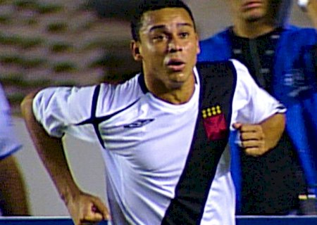 "Aguarde, minha filha": como as drogas deram um fim trágico à vida de Valdiram, artilheiro do Vasco