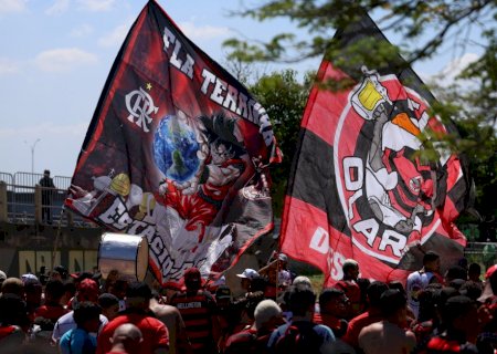 Com apoio da torcida, Flamengo embarca para a disputa do Intercontinental no Catar