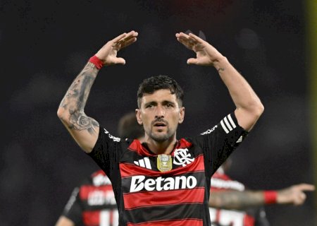 Arrascaeta, do Flamengo, é eleito o craque do Campeonato Brasileiro de 2025